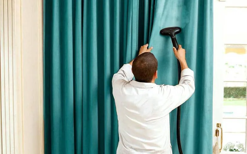 steam-cleaning-curtains